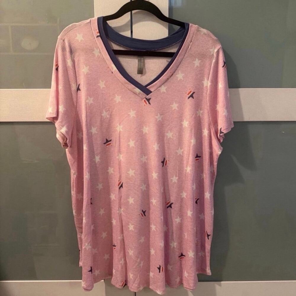 Honeyme Curvy XXL Pink Patriotic Star Print Waffle Knit V-Neck Top